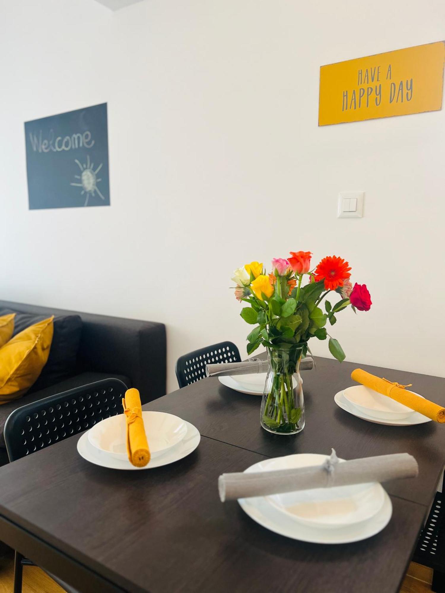 Almond 2 - Free Parking Apartment สปลิท ภายนอก รูปภาพ