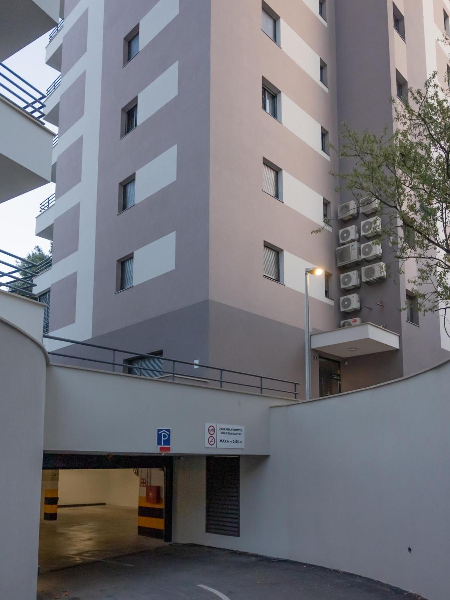 Almond 2 - Free Parking Apartment สปลิท ภายนอก รูปภาพ