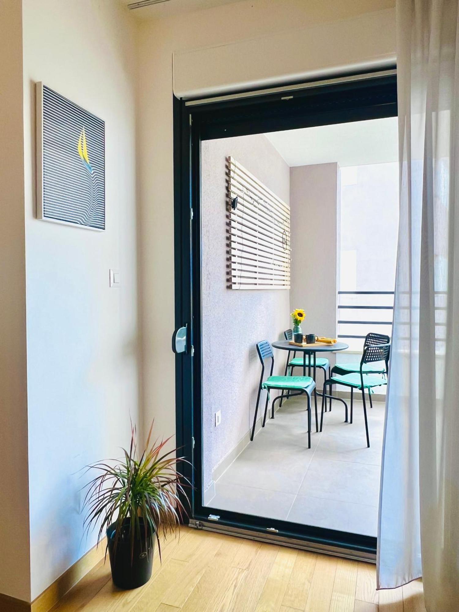Almond 2 - Free Parking Apartment สปลิท ภายนอก รูปภาพ